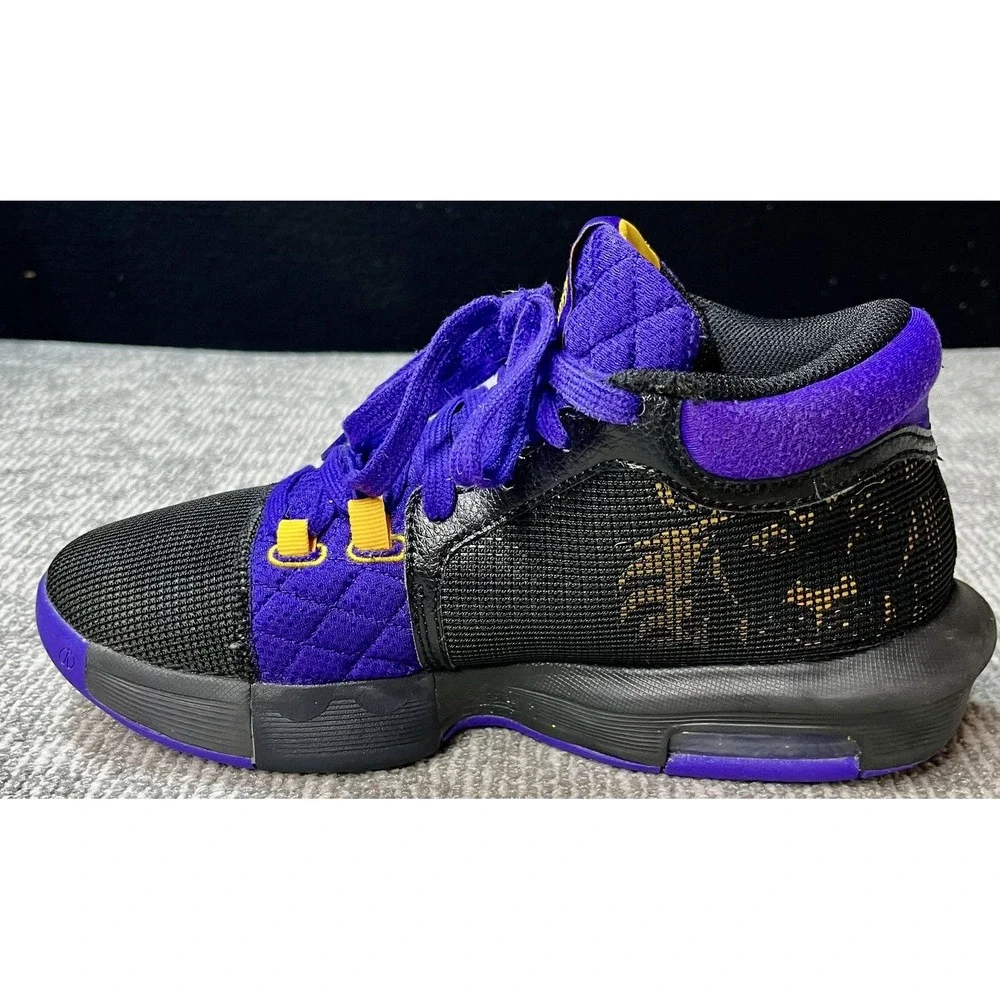 Nike LeBron Witness VIII Shoes Mens Size 7.5‎ Purple Black Basketball FB2239-001